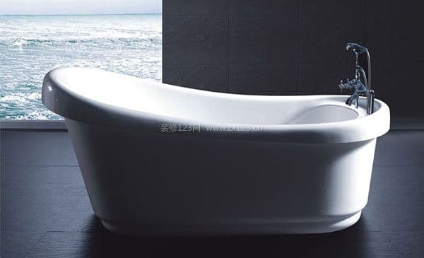 法标浴缸