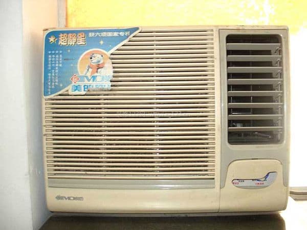 美的窗式空调