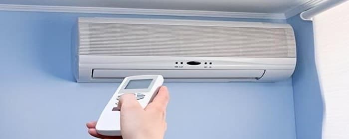 空调开了制冷模式只有风不冷怎么回事