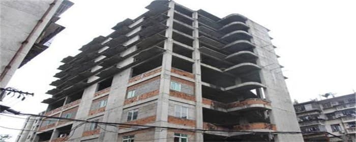 地基下沉一般从哪里开裂