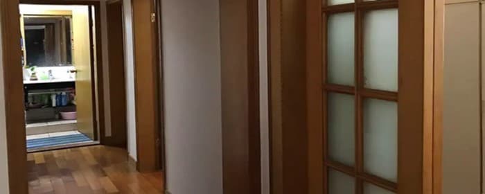 主卧门对着次卧门有什么影响