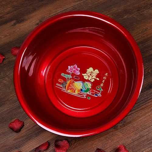 新娘结婚什么人端盆
