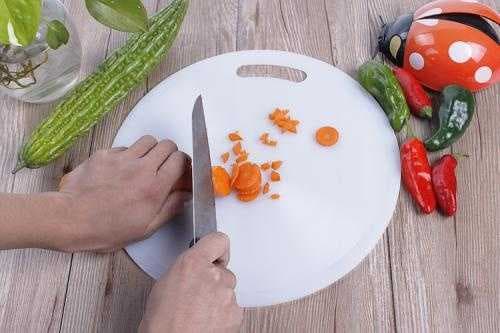 塑料砧板会发霉吗