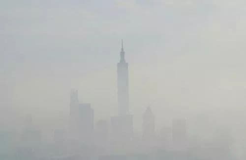 雾霾在几层楼高严重