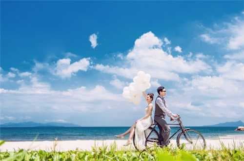 临近婚期的通知朋友圈要怎么说
