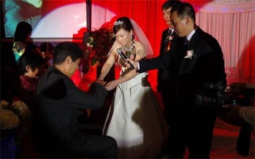 婚礼先叫妈的巧妙回答