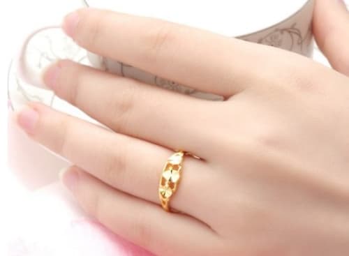 金戒指求婚合适吗