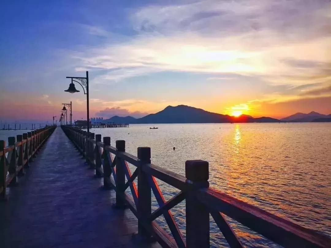 双月湾风景区