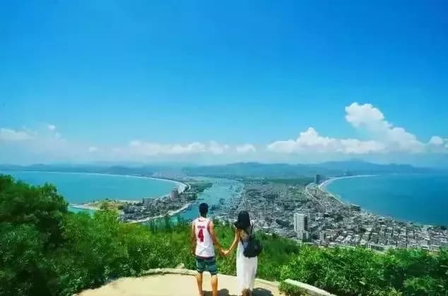 双月湾风景区