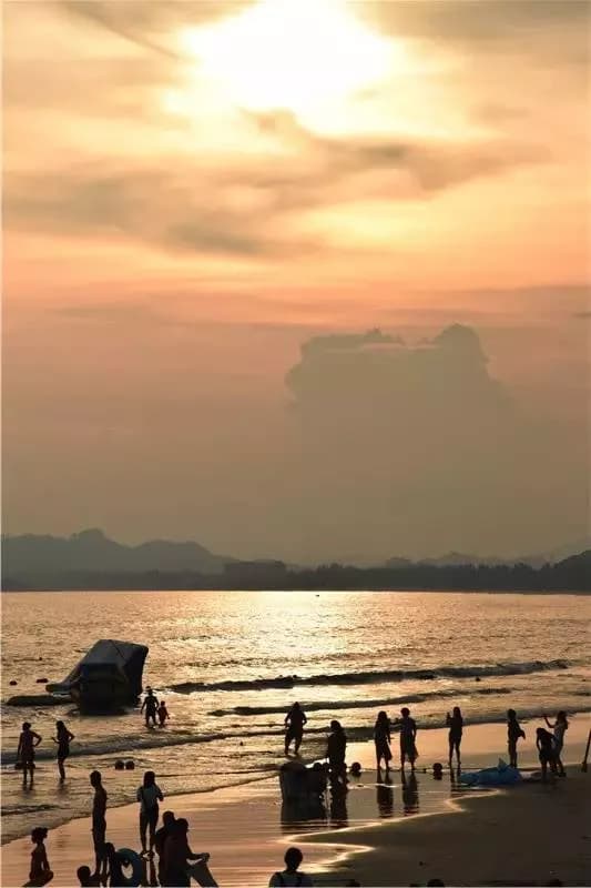 双月湾风景区